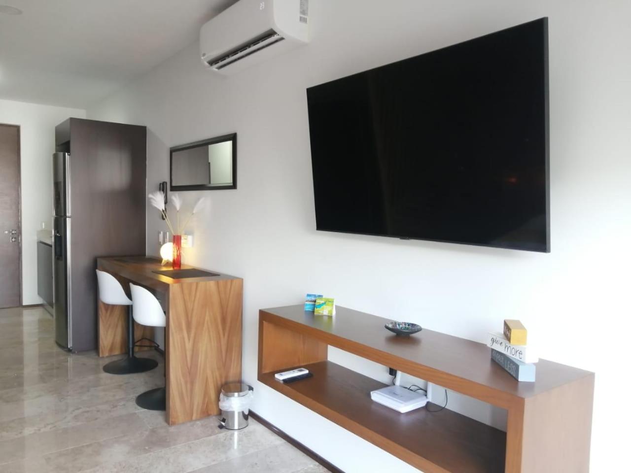Stylish W Premium Amenities Wifi 250mb Apartment